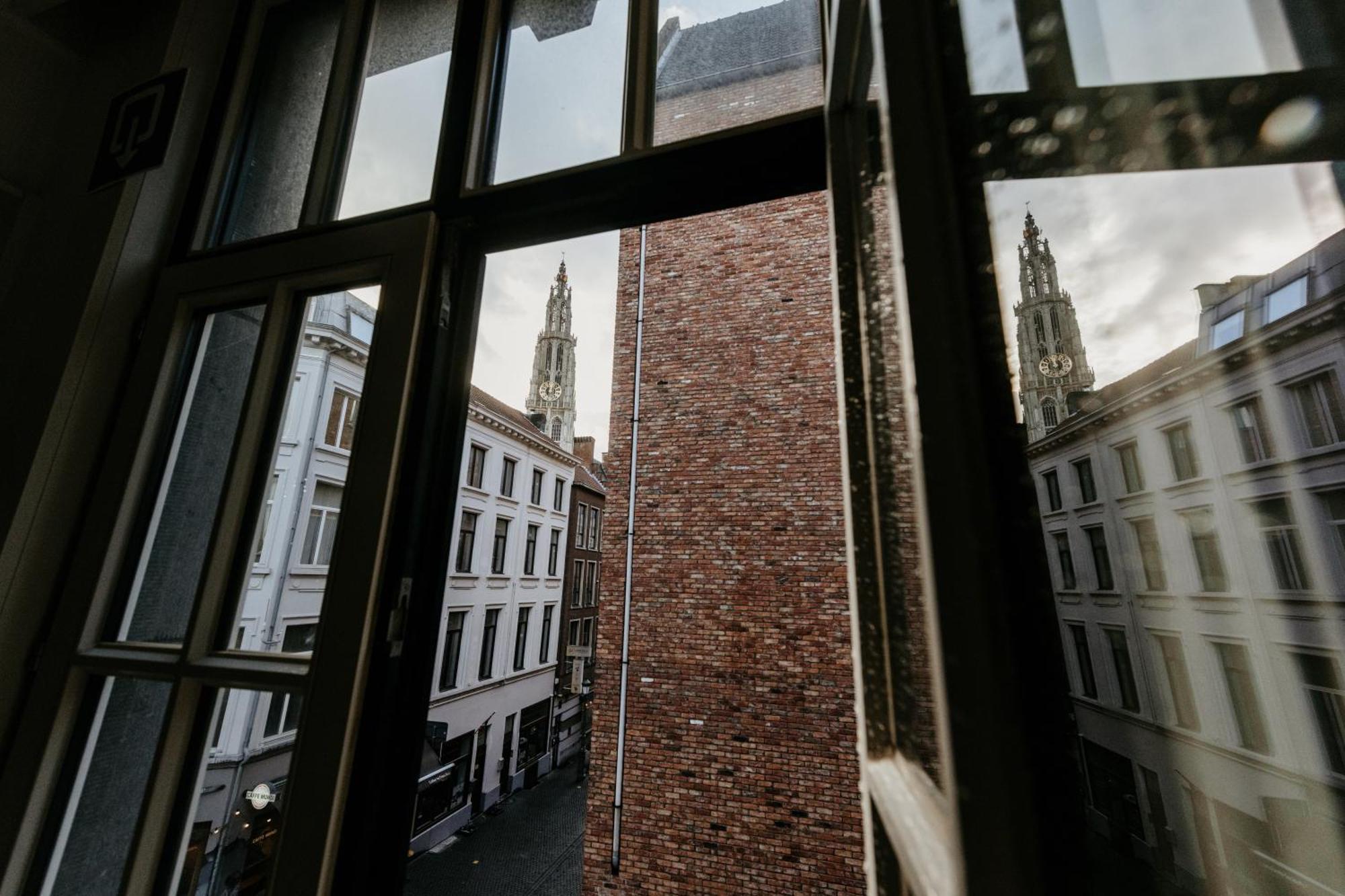 Cathedral View Apartment Antwerpen Buitenkant foto